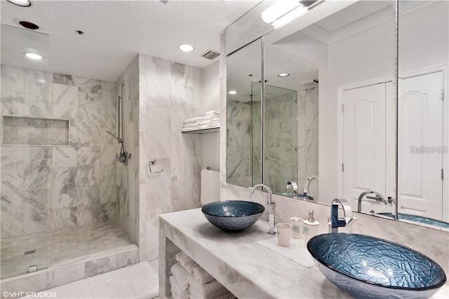 615 DREAM ISLAND ROAD 107, Longboat Key, FL 34228