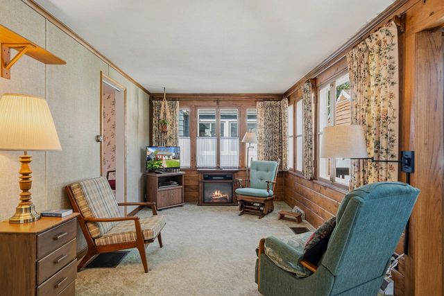 1205 Barnes STREET, Delavan, WI 53115