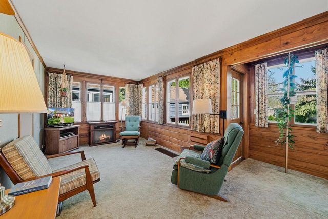 1205 Barnes STREET, Delavan, WI 53115