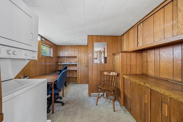 1205 Barnes STREET, Delavan, WI 53115