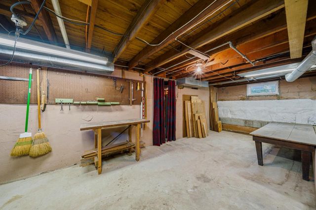 1205 Barnes STREET, Delavan, WI 53115