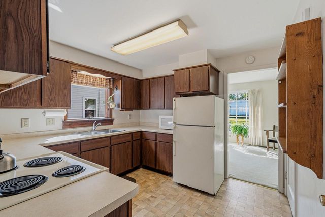 1205 Barnes STREET, Delavan, WI 53115