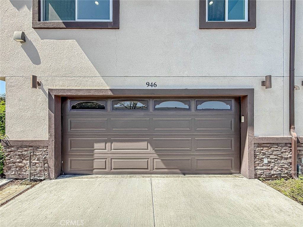 Image 55 of property listing at 946 Warwick, Thousand Oaks, CA 91360