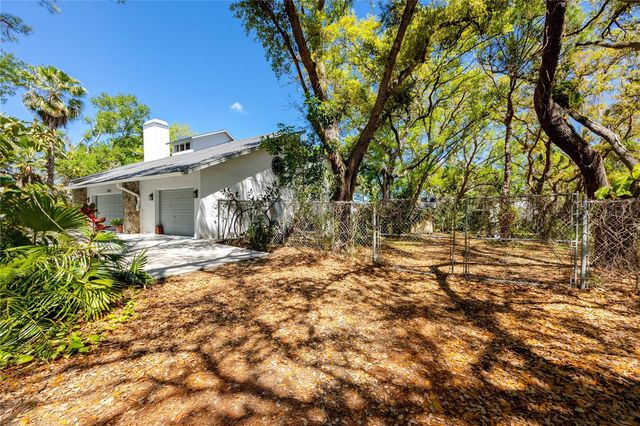 9753 78TH AVENUE N, Seminole, FL 33777