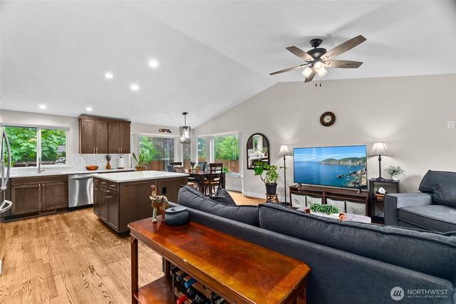 7311 36th Court SE, Lacey, WA 98503