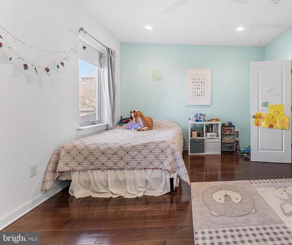 2013 E YORK ST, Philadelphia, PA 19125