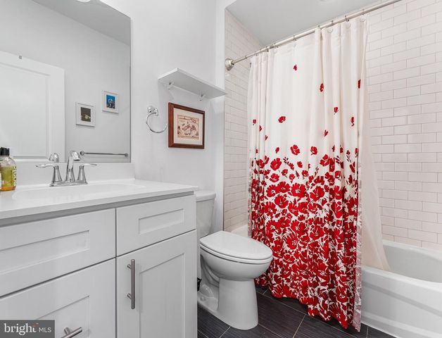 2013 E YORK ST, Philadelphia, PA 19125