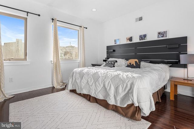 2013 E YORK ST, Philadelphia, PA 19125