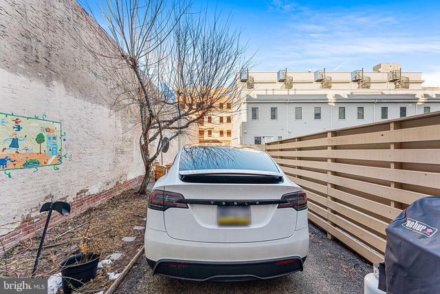 2013 E YORK ST, Philadelphia, PA 19125