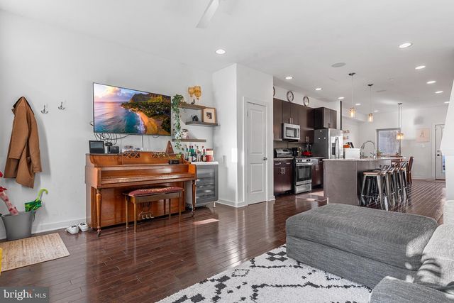 2013 E YORK ST, Philadelphia, PA 19125