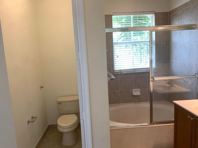 101 Lake Monterey Circle 101, Boynton Beach, FL 33426