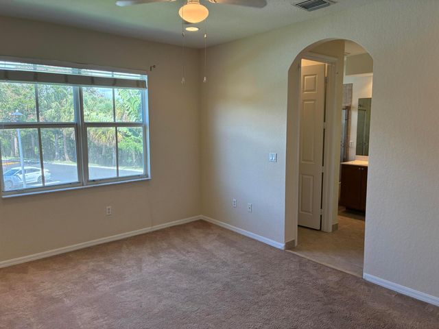 101 Lake Monterey Circle 101, Boynton Beach, FL 33426