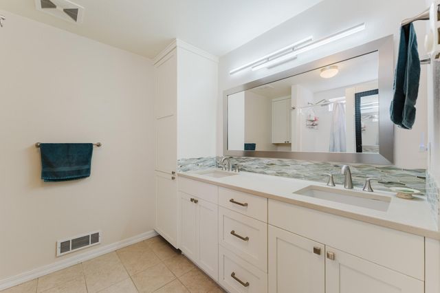20795 Arago Circle, Bend, OR 97703