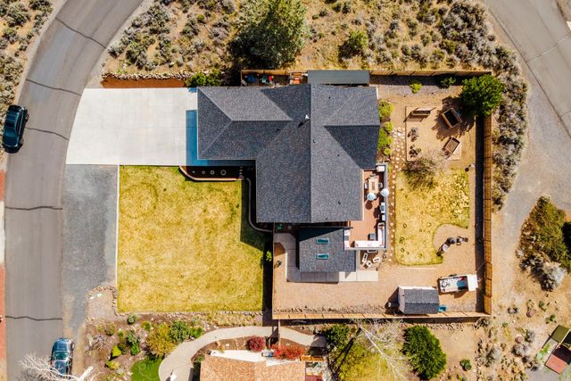 20795 Arago Circle, Bend, OR 97703