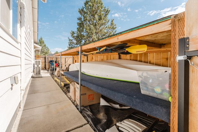 20795 Arago Circle, Bend, OR 97703