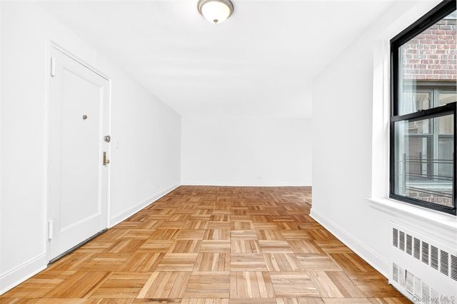 2244 Bronx Park E 1C, Bronx, NY 10467