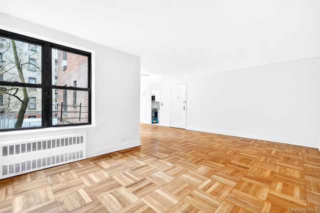 2244 Bronx Park E 1C, Bronx, NY 10467