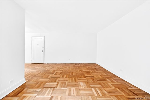 2244 Bronx Park E 1C, Bronx, NY 10467