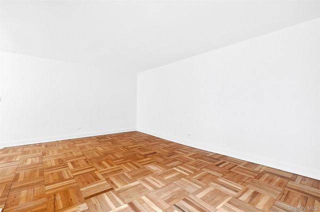 2244 Bronx Park E 1C, Bronx, NY 10467