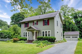 79 Rawlinson Road, Irondequoit, NY 14617