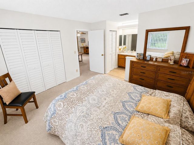 1131 ORANGE TREE CIRCLE W C, Palm Harbor, FL 34684