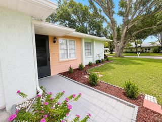 1131 ORANGE TREE CIRCLE W C, Palm Harbor, FL 34684