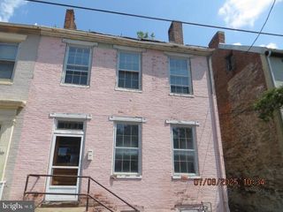 13 ALL SAINTS ST, Frederick, MD 21701