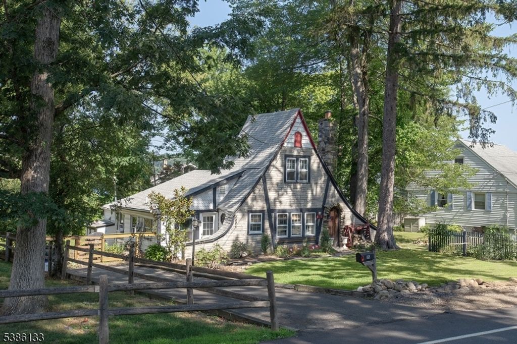 116 E Shore Trl, Sparta Twp., NJ 07871