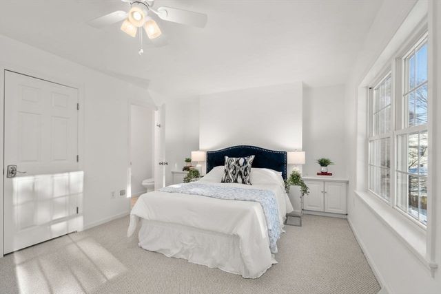 160 Pine Street 15, Newton, MA 02466