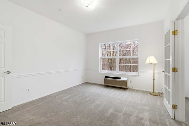 5301 Richmond Rd 301, West Milford Twp., NJ 07480