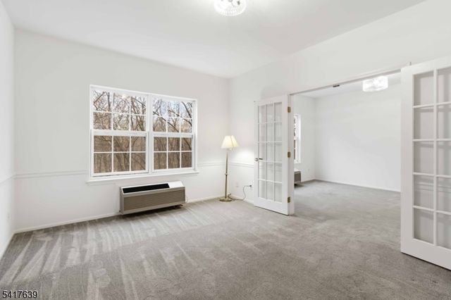 5301 Richmond Rd 301, West Milford Twp., NJ 07480