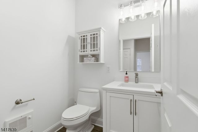 5301 Richmond Rd 301, West Milford Twp., NJ 07480