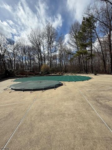 5301 Richmond Rd 301, West Milford Twp., NJ 07480