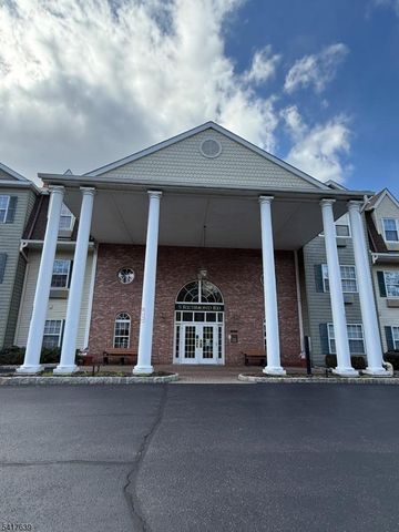 5301 Richmond Rd 301, West Milford Twp., NJ 07480