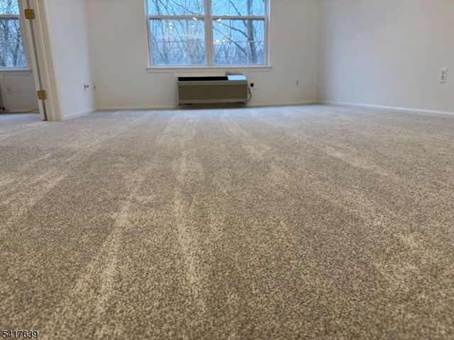 5301 Richmond Rd 301, West Milford Twp., NJ 07480