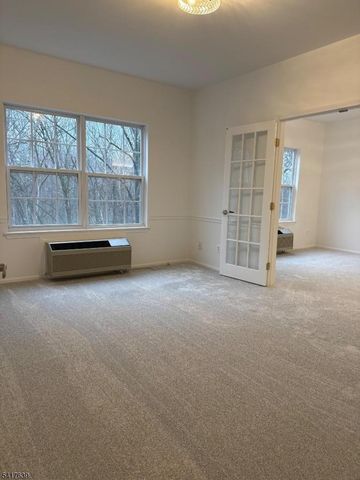 5301 Richmond Rd 301, West Milford Twp., NJ 07480