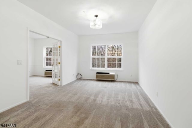 5301 Richmond Rd 301, West Milford Twp., NJ 07480