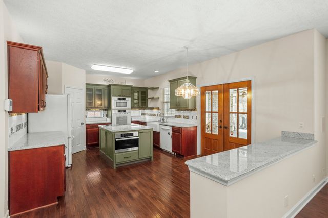 136 Chesapeake Harbor Blvd, Hendersonville, TN 37075