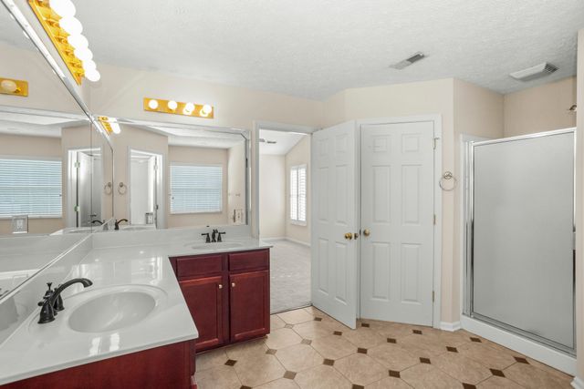 136 Chesapeake Harbor Blvd, Hendersonville, TN 37075