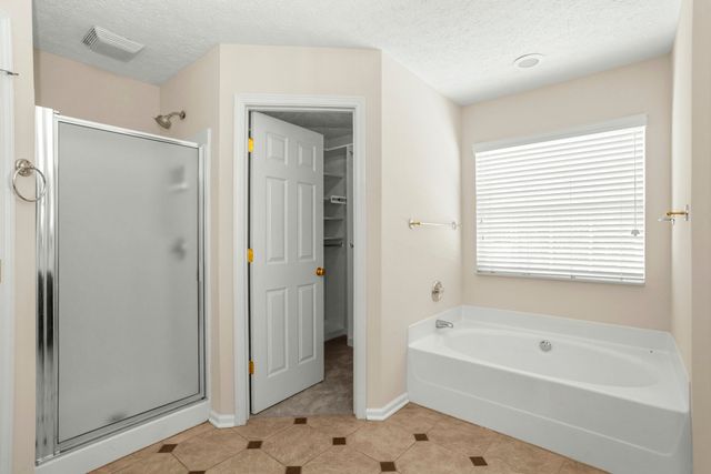 136 Chesapeake Harbor Blvd, Hendersonville, TN 37075