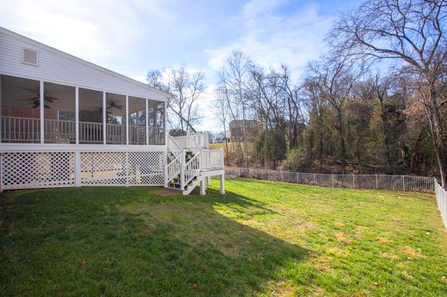 136 Chesapeake Harbor Blvd, Hendersonville, TN 37075