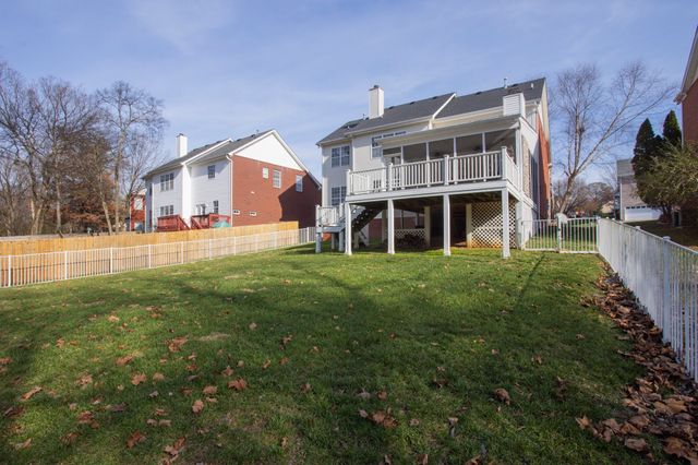 136 Chesapeake Harbor Blvd, Hendersonville, TN 37075