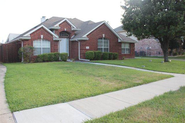 114 Briar Oak Drive, Murphy, TX 75094
