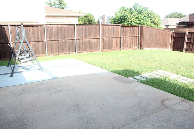 114 Briar Oak Drive, Murphy, TX 75094