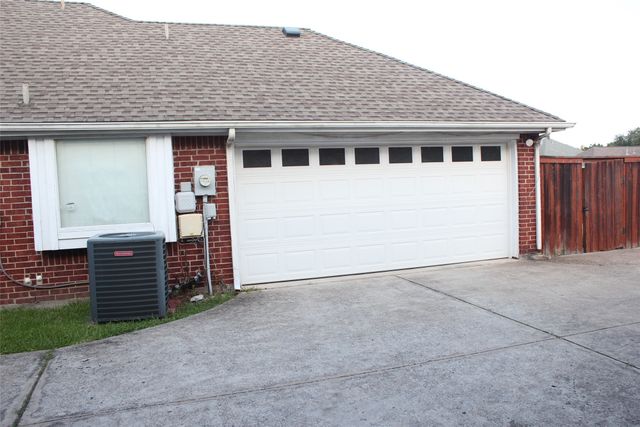 114 Briar Oak Drive, Murphy, TX 75094