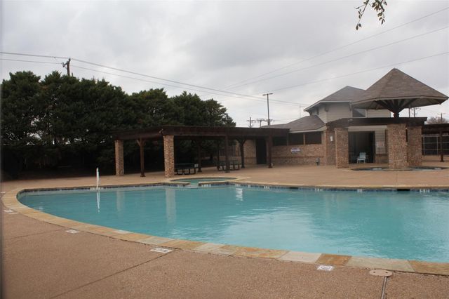 114 Briar Oak Drive, Murphy, TX 75094