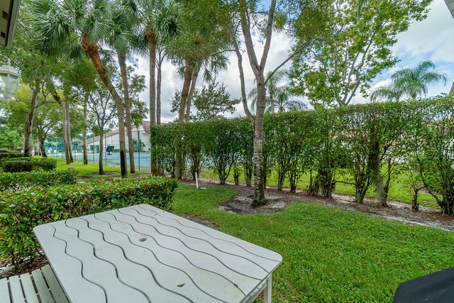 12616 Shoreline Drive, Wellington, FL 33414