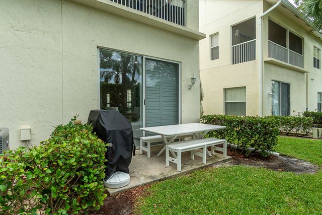 12616 Shoreline Drive, Wellington, FL 33414