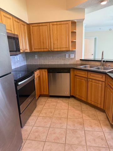 2050 Alta Meadows Lane 2111, Delray Beach, FL 33444