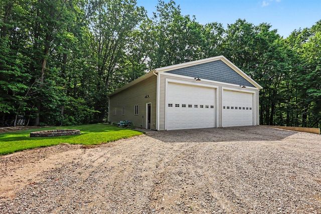 2844 Bunker Hill Drive, Marne, MI 49435